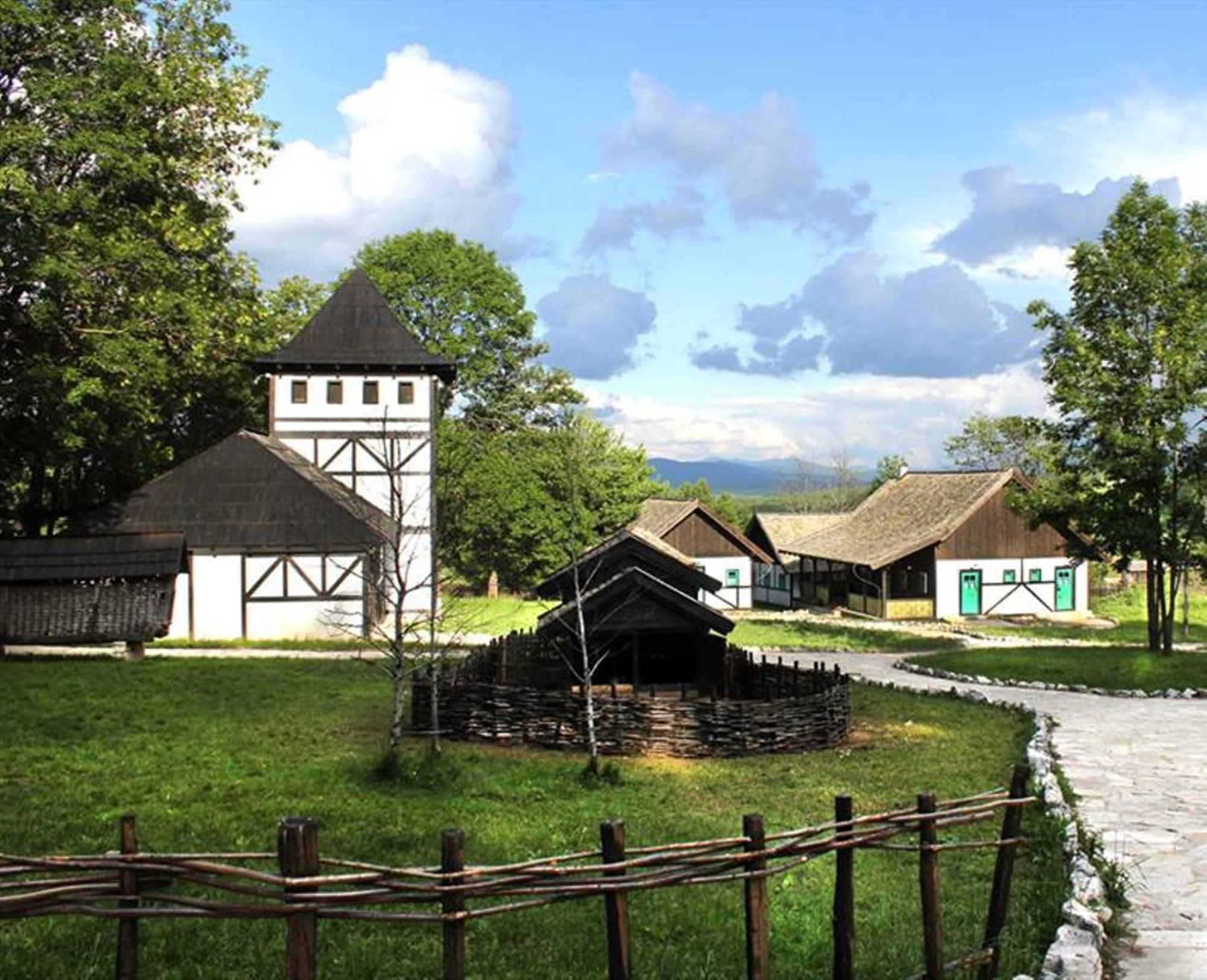 Farm Stay Cardaklije Kulen Vakuf Luaran gambar
