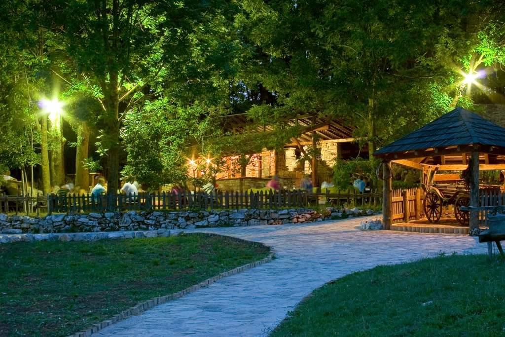Farm Stay Cardaklije Kulen Vakuf Luaran gambar