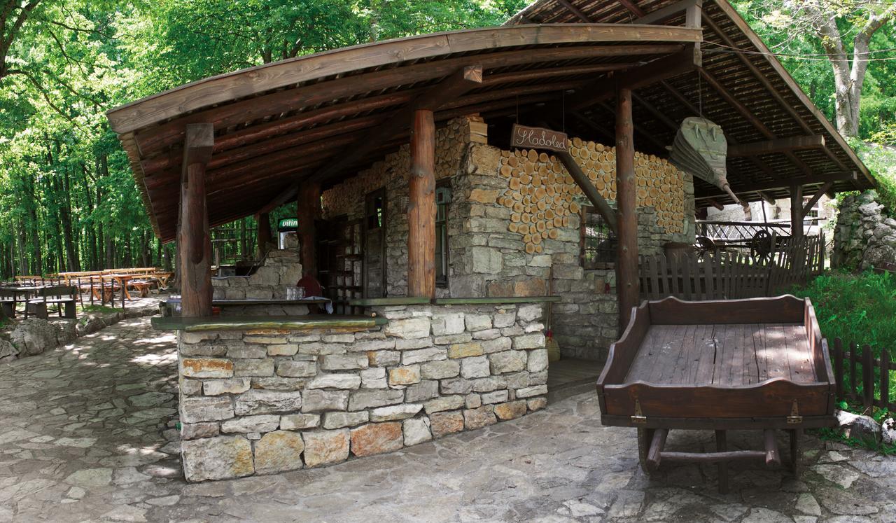 Farm Stay Cardaklije Kulen Vakuf Luaran gambar