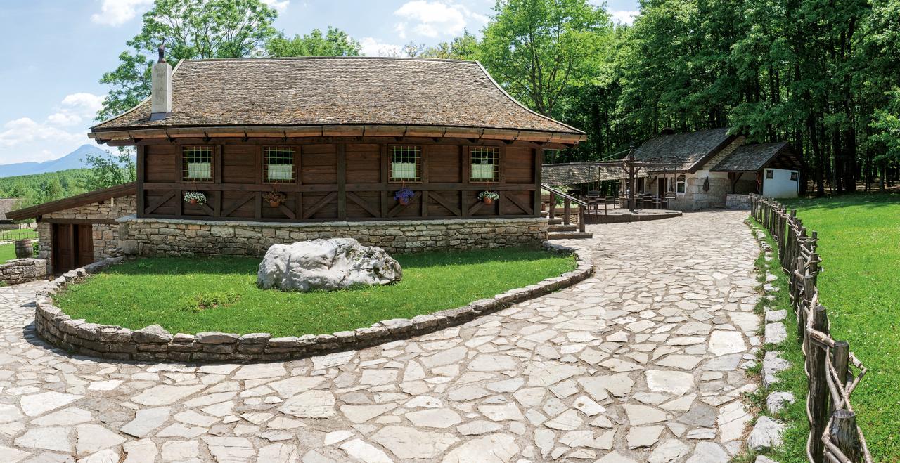 Farm Stay Cardaklije Kulen Vakuf Luaran gambar