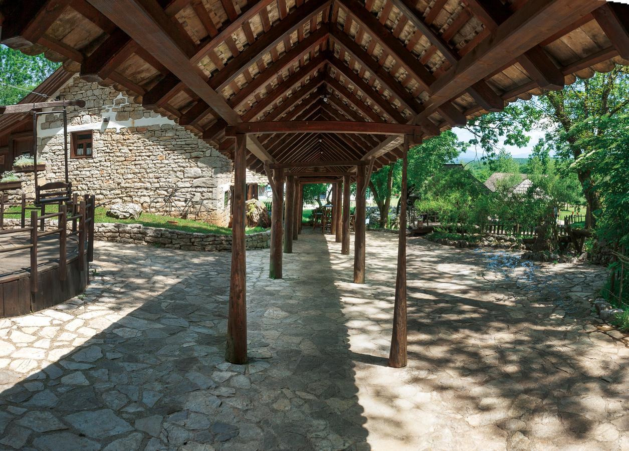 Farm Stay Cardaklije Kulen Vakuf Luaran gambar